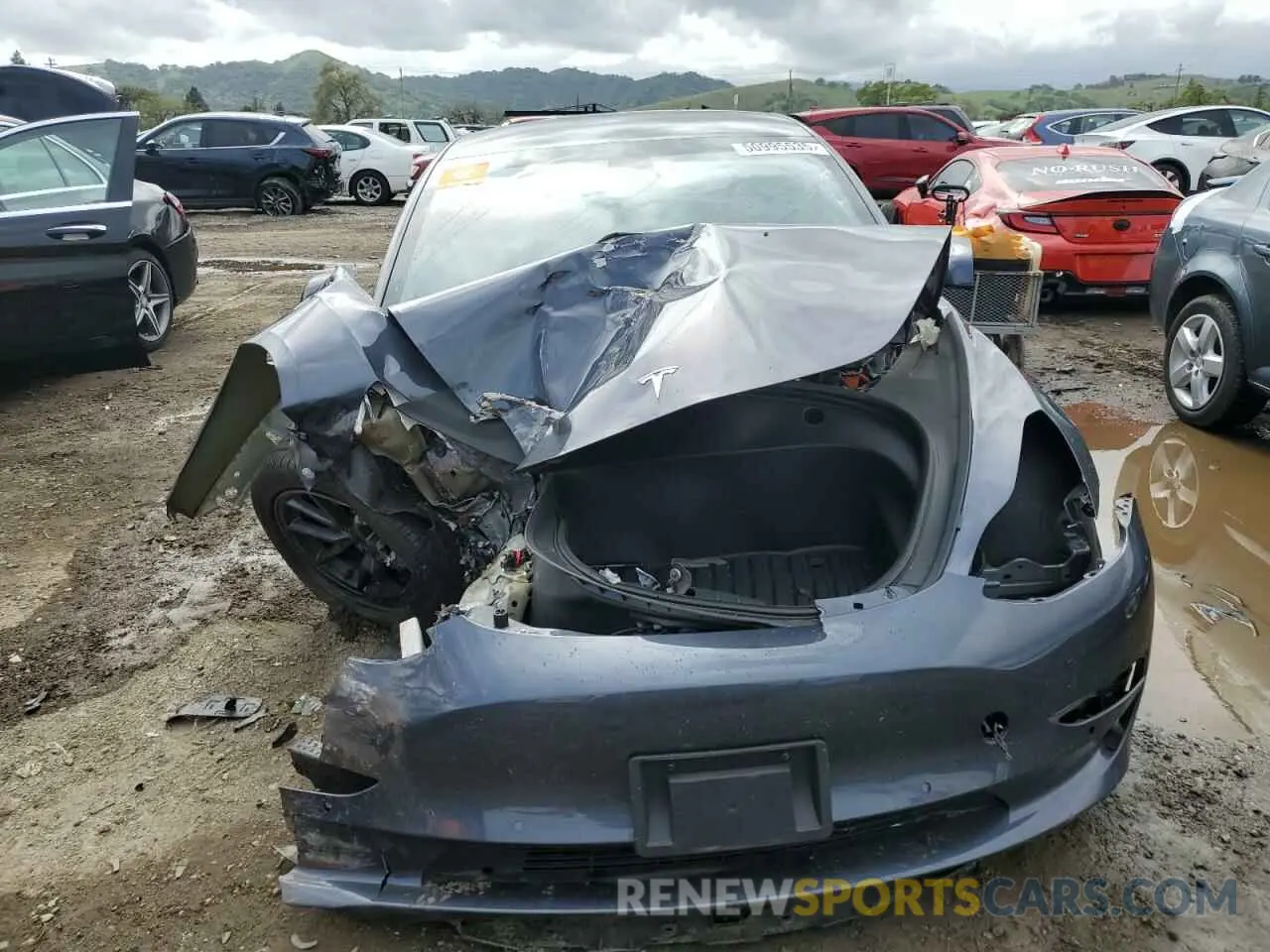 5 Photograph of a damaged car 5YJ3E1EA8NF376377 TESLA MODEL 3 2022