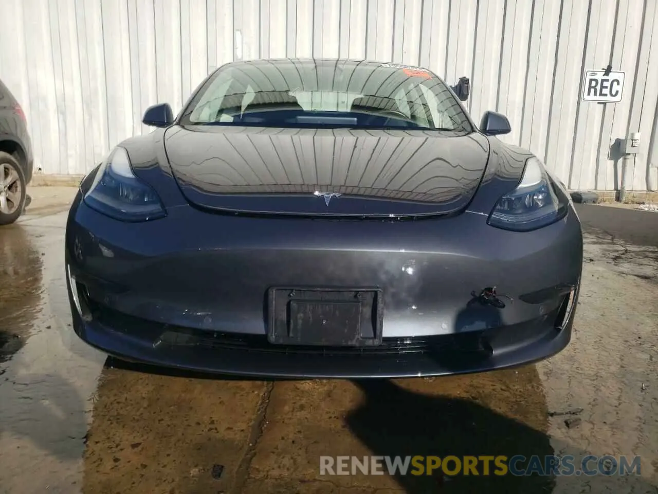 5 Photograph of a damaged car 5YJ3E1EA9NF130342 TESLA MODEL 3 2022