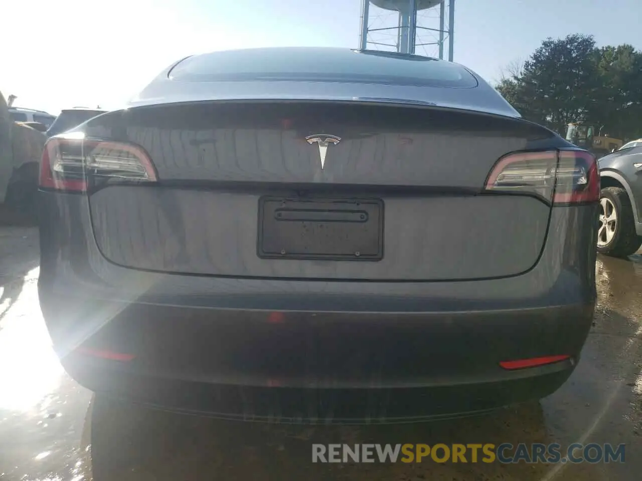 6 Photograph of a damaged car 5YJ3E1EA9NF130342 TESLA MODEL 3 2022