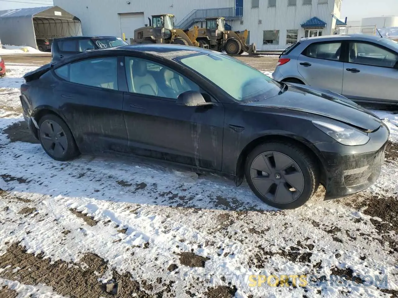 4 Photograph of a damaged car 5YJ3E1EA9NF169853 TESLA MODEL 3 2022