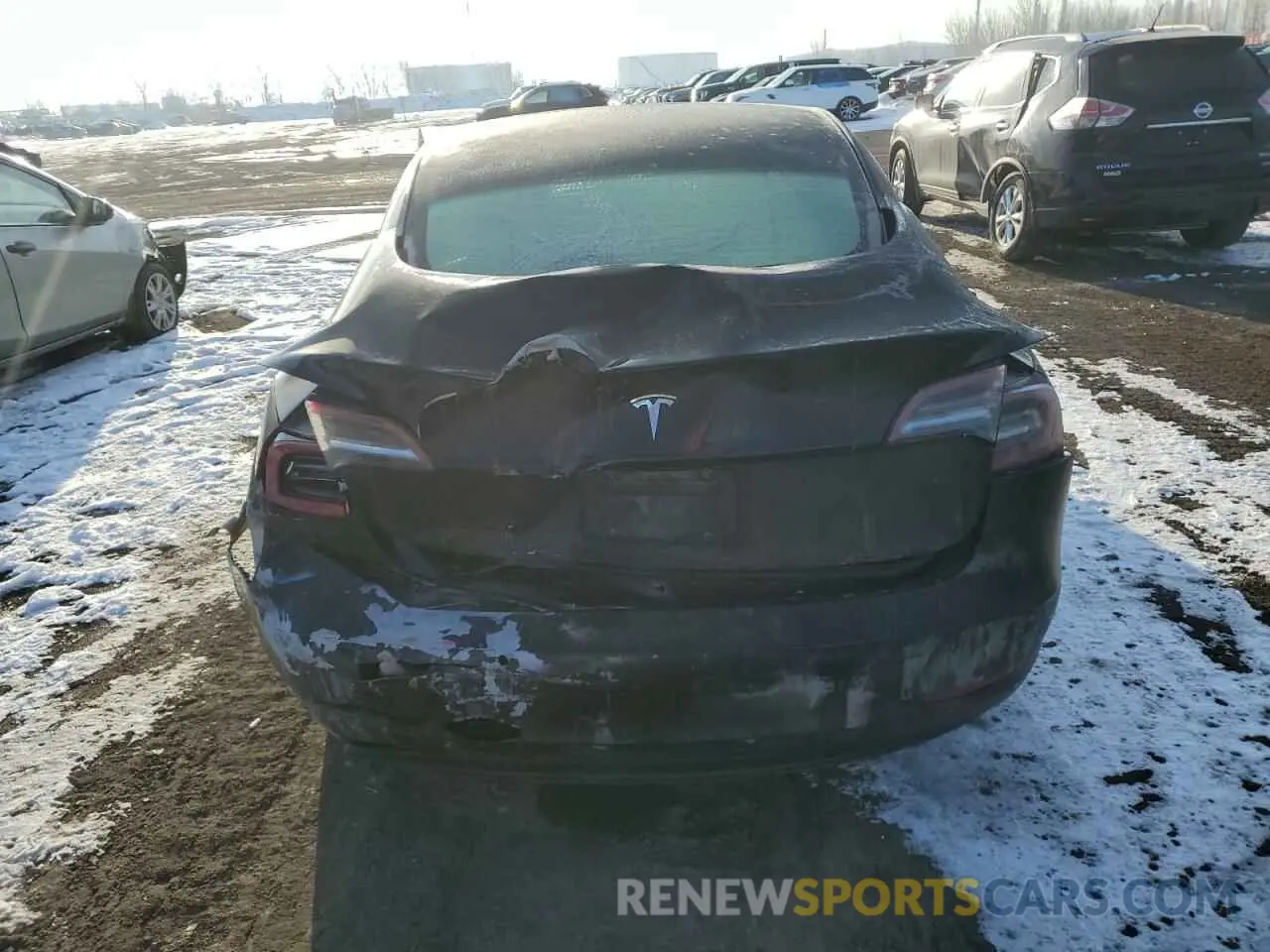 6 Photograph of a damaged car 5YJ3E1EA9NF169853 TESLA MODEL 3 2022