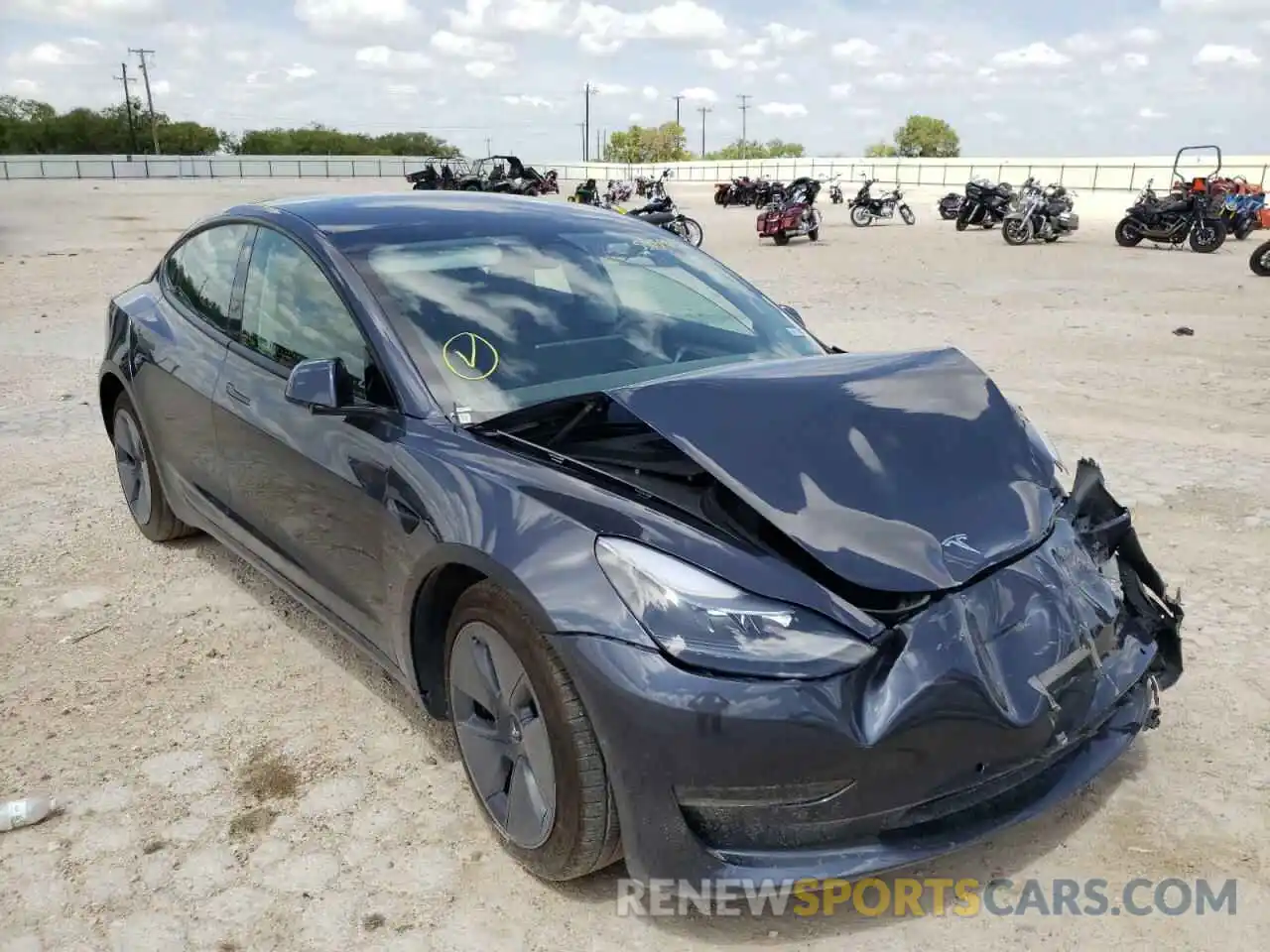 1 Photograph of a damaged car 5YJ3E1EA9NF186670 TESLA MODEL 3 2022