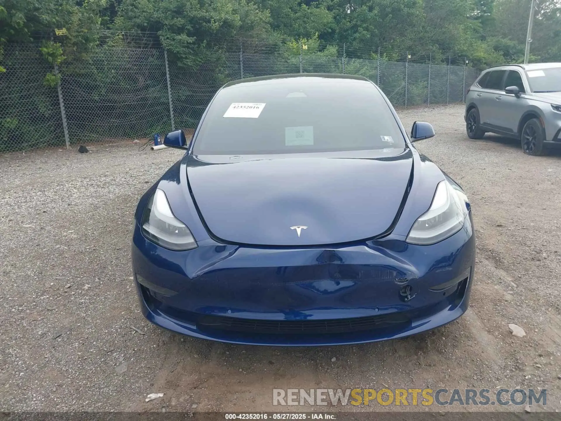 13 Photograph of a damaged car 5YJ3E1EA9NF199483 TESLA MODEL 3 2022