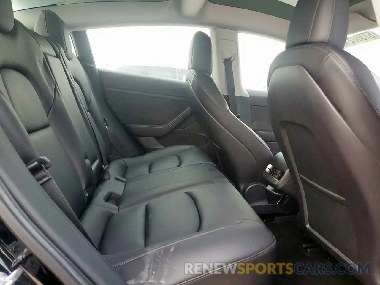 10 Photograph of a damaged car 5YJ3E1EA9NF201815 TESLA MODEL 3 2022