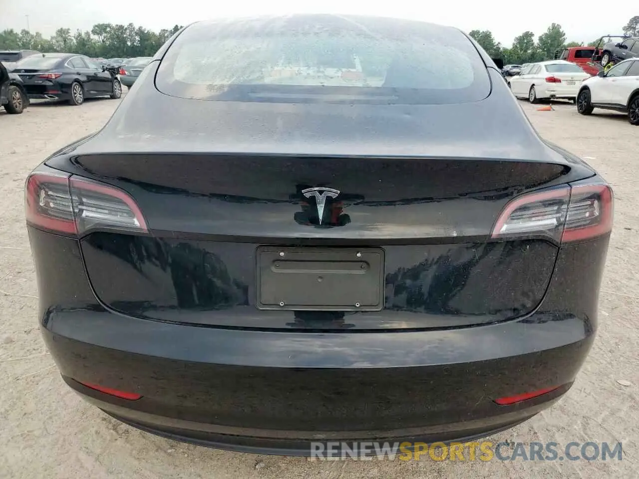 6 Photograph of a damaged car 5YJ3E1EA9NF201815 TESLA MODEL 3 2022