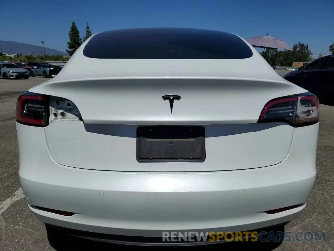 6 Photograph of a damaged car 5YJ3E1EA9NF243532 TESLA MODEL 3 2022
