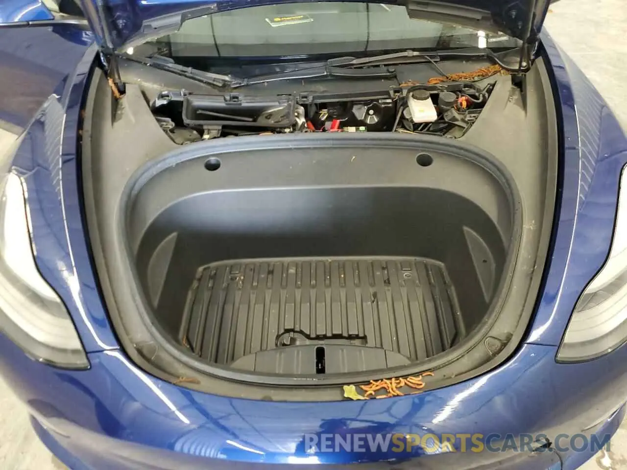 11 Photograph of a damaged car 5YJ3E1EA9NF286476 TESLA MODEL 3 2022