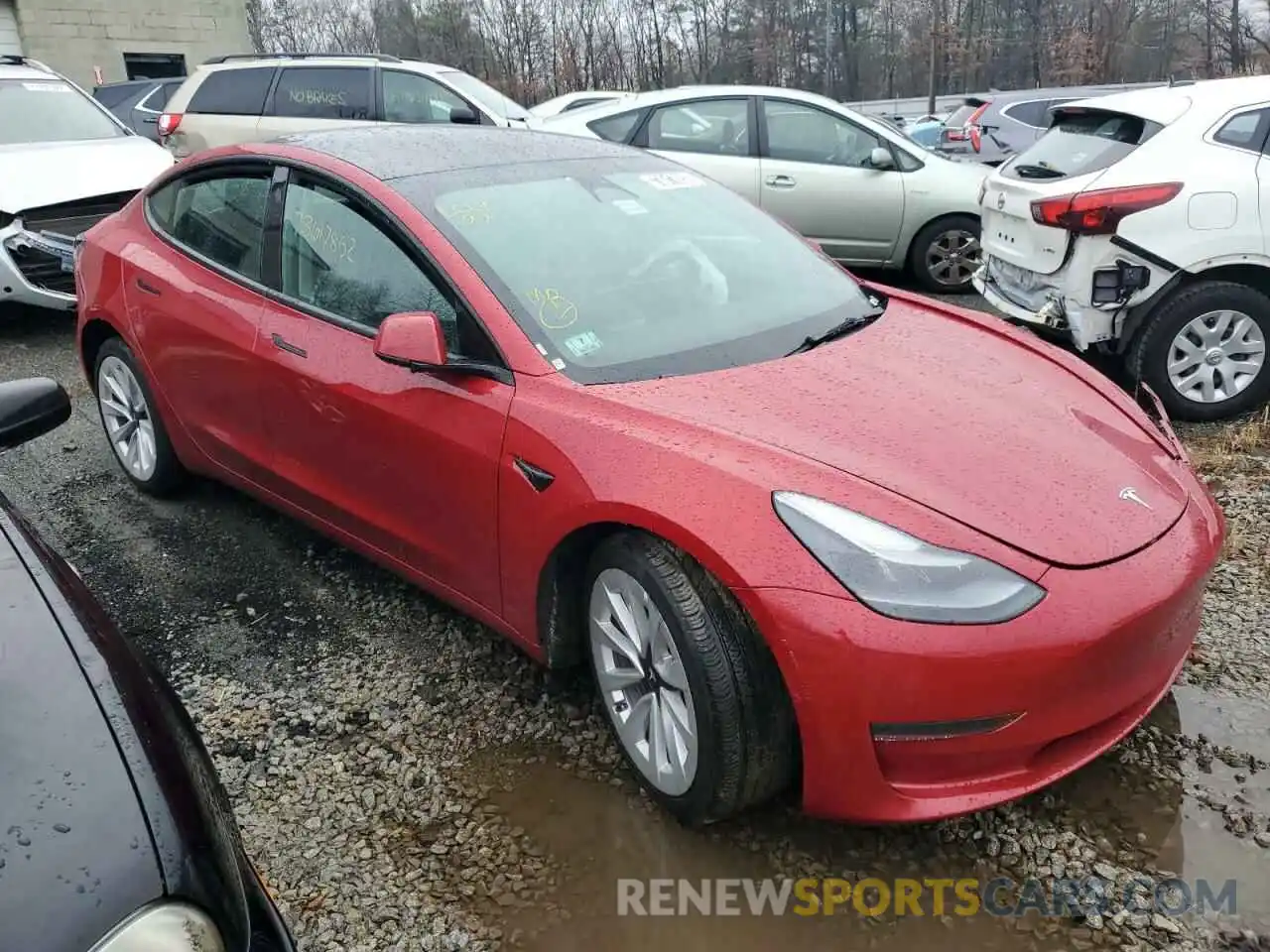 4 Photograph of a damaged car 5YJ3E1EA9NF288745 TESLA MODEL 3 2022