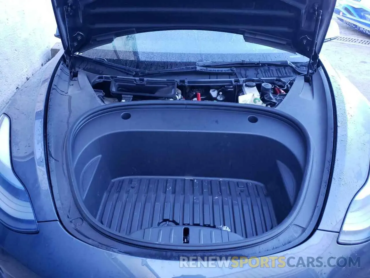 11 Photograph of a damaged car 5YJ3E1EA9NF289474 TESLA MODEL 3 2022