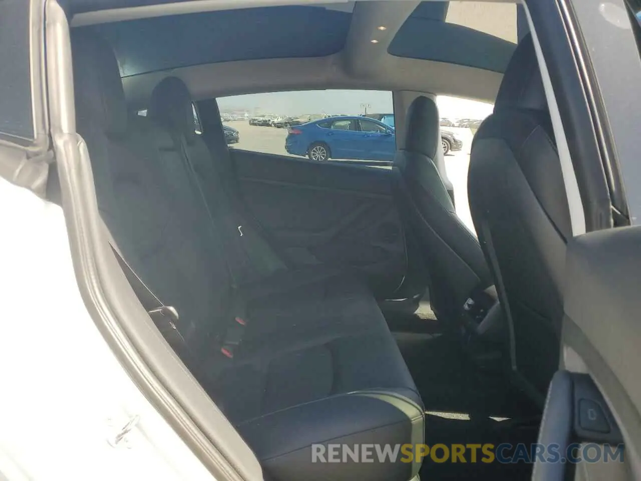 10 Photograph of a damaged car 5YJ3E1EA9NF302093 TESLA MODEL 3 2022