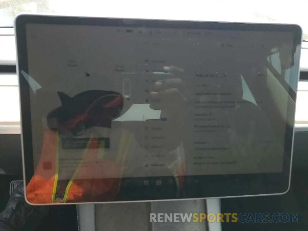 9 Photograph of a damaged car 5YJ3E1EA9NF304409 TESLA MODEL 3 2022