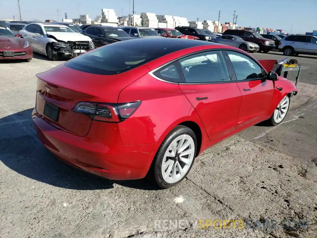 4 Photograph of a damaged car 5YJ3E1EA9NF304801 TESLA MODEL 3 2022