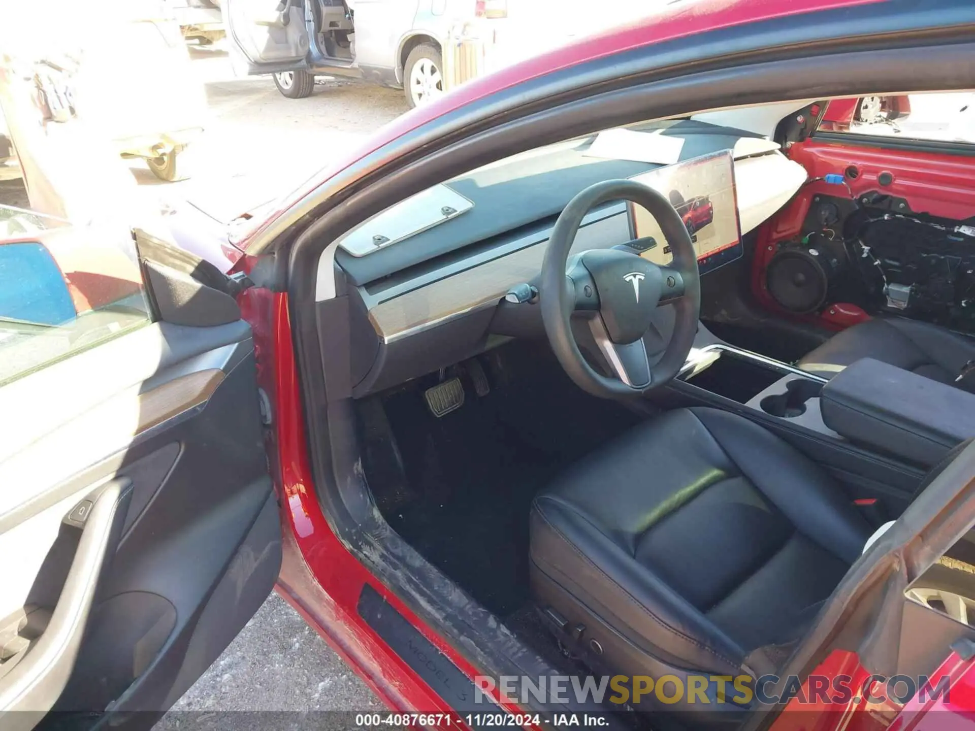 5 Photograph of a damaged car 5YJ3E1EA9NF311179 TESLA MODEL 3 2022