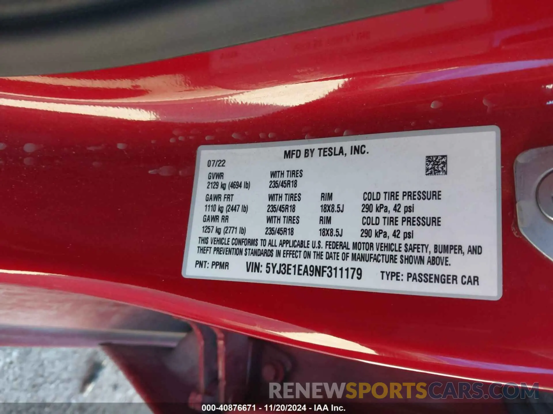 9 Photograph of a damaged car 5YJ3E1EA9NF311179 TESLA MODEL 3 2022