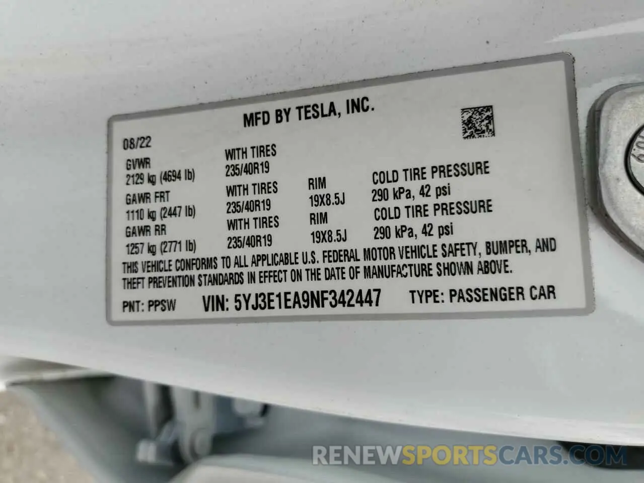 13 Photograph of a damaged car 5YJ3E1EA9NF342447 TESLA MODEL 3 2022