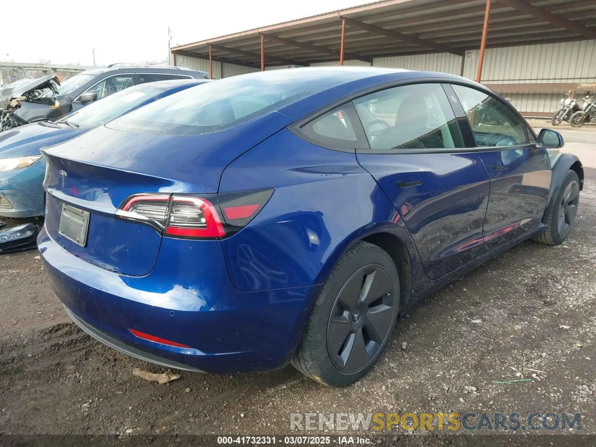 4 Photograph of a damaged car 5YJ3E1EA9NF345915 TESLA MODEL 3 2022