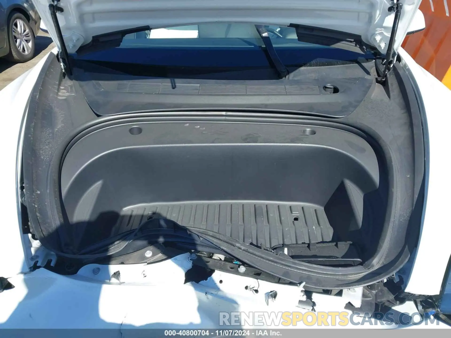 10 Photograph of a damaged car 5YJ3E1EA9NF362357 TESLA MODEL 3 2022