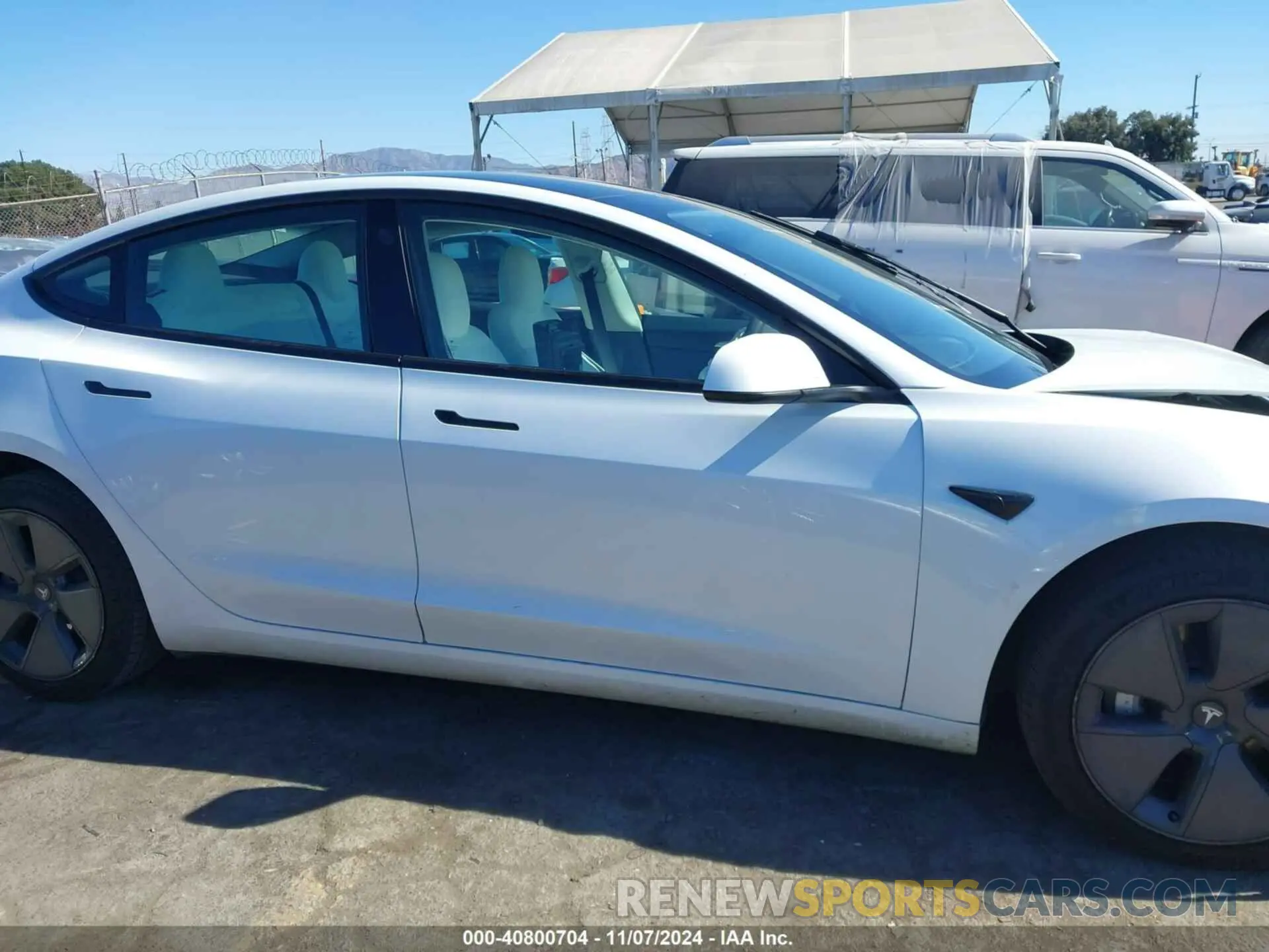 13 Photograph of a damaged car 5YJ3E1EA9NF362357 TESLA MODEL 3 2022