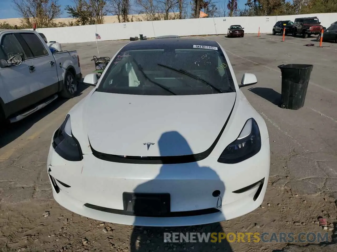 5 Photograph of a damaged car 5YJ3E1EA9NF368613 TESLA MODEL 3 2022