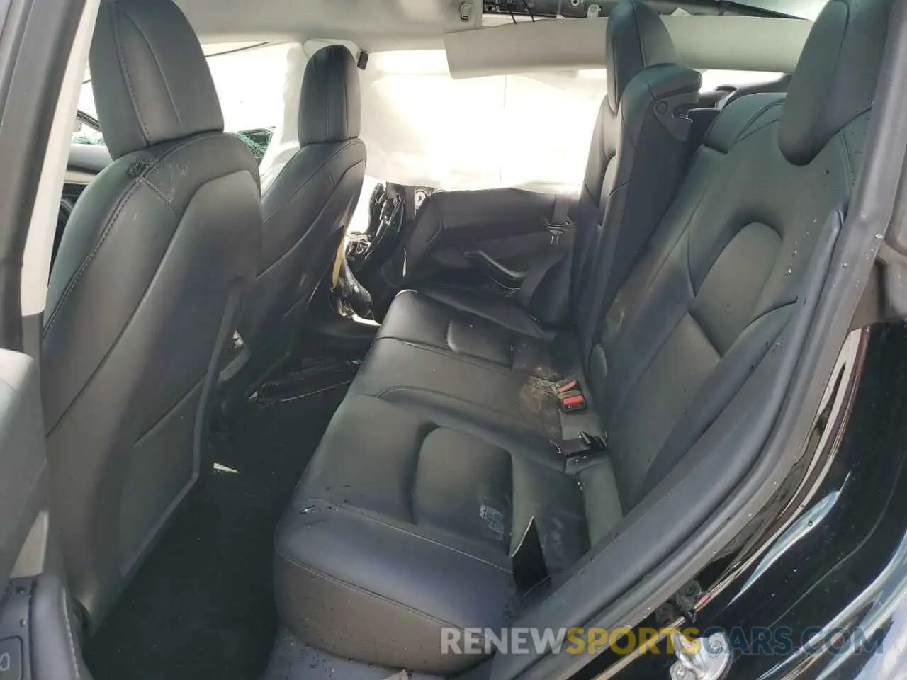 11 Photograph of a damaged car 5YJ3E1EA9NF370006 TESLA MODEL 3 2022