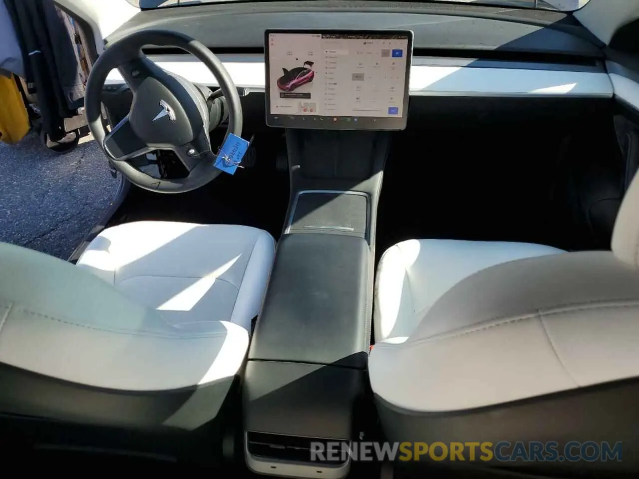 8 Photograph of a damaged car 5YJ3E1EA9NF373276 TESLA MODEL 3 2022