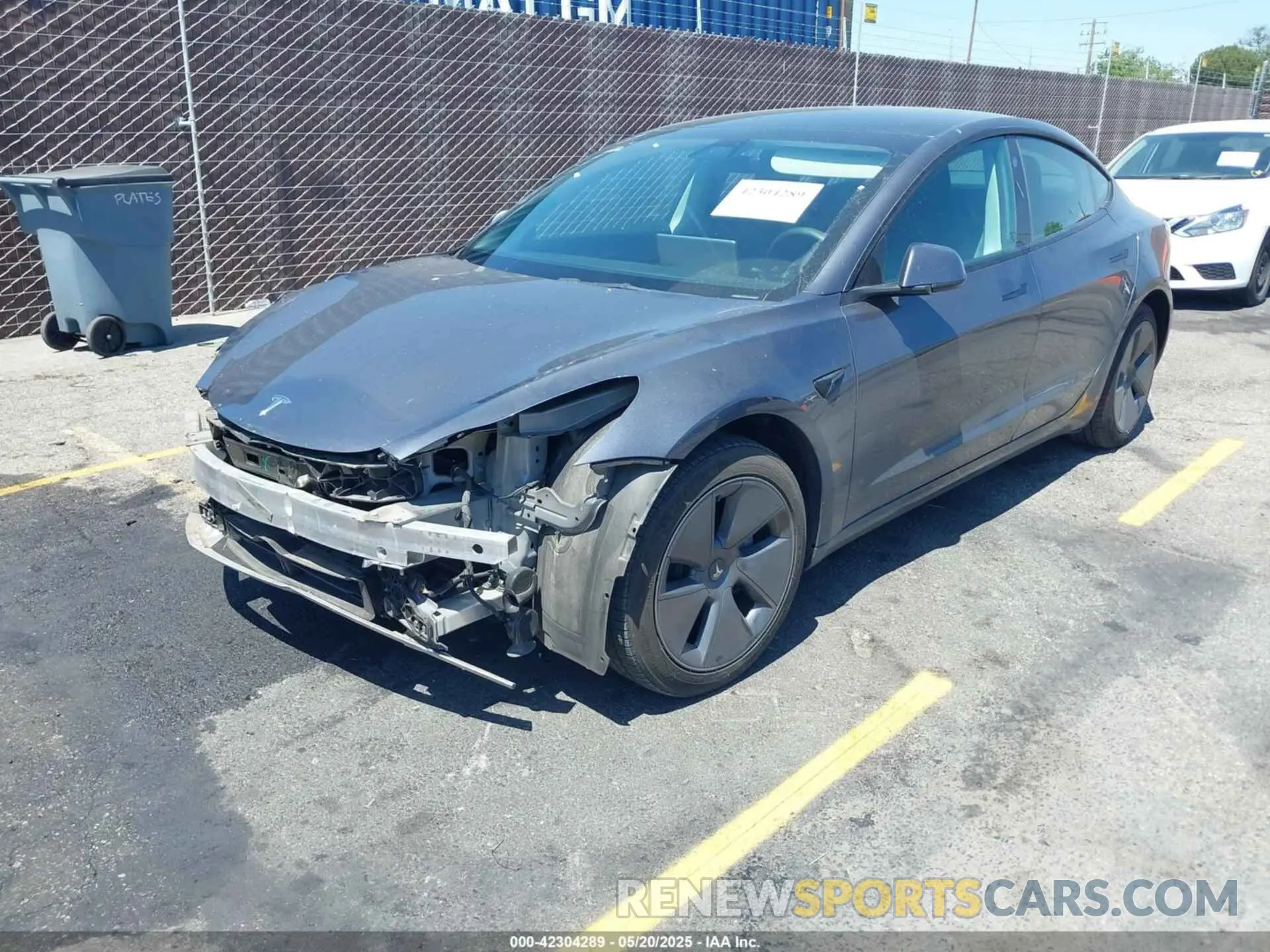 2 Photograph of a damaged car 5YJ3E1EAXNF117762 TESLA MODEL 3 2022