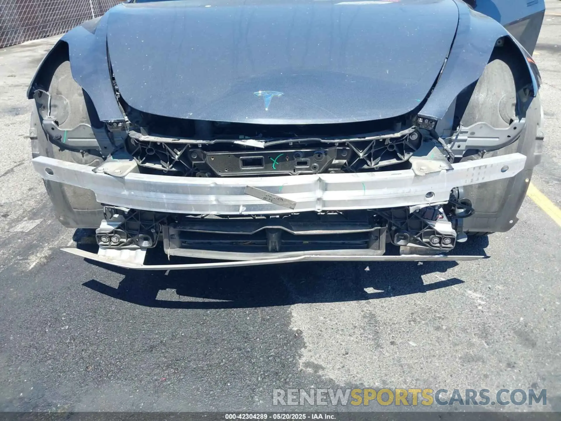 6 Photograph of a damaged car 5YJ3E1EAXNF117762 TESLA MODEL 3 2022
