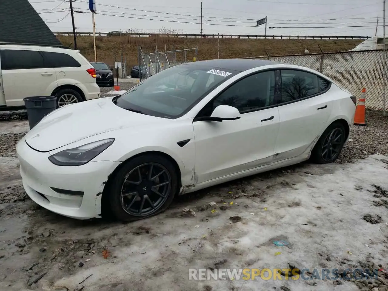 1 Photograph of a damaged car 5YJ3E1EAXNF118748 TESLA MODEL 3 2022