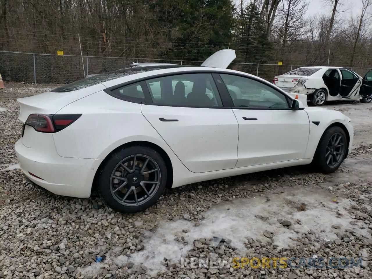3 Photograph of a damaged car 5YJ3E1EAXNF118748 TESLA MODEL 3 2022