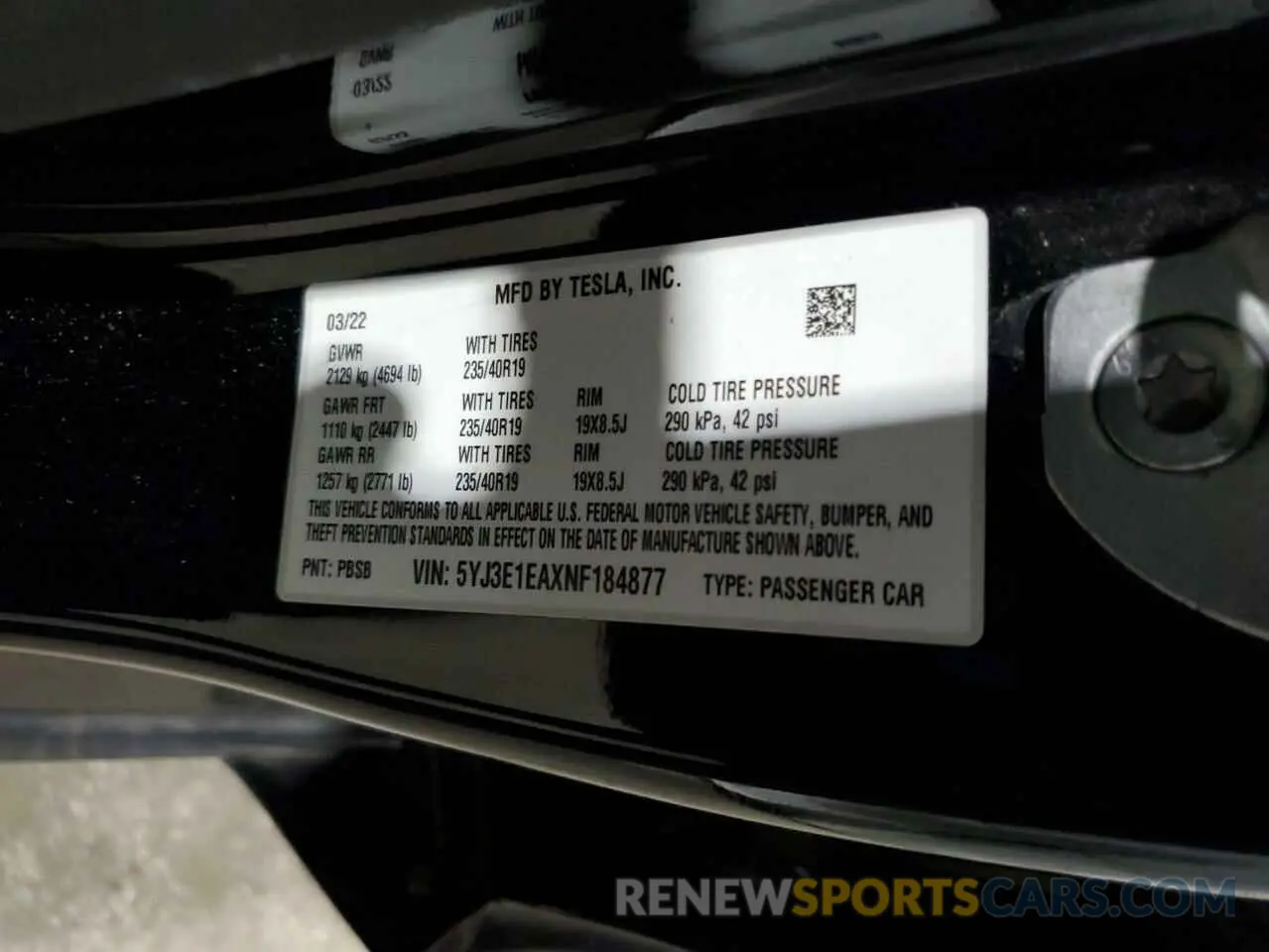 12 Photograph of a damaged car 5YJ3E1EAXNF184877 TESLA MODEL 3 2022
