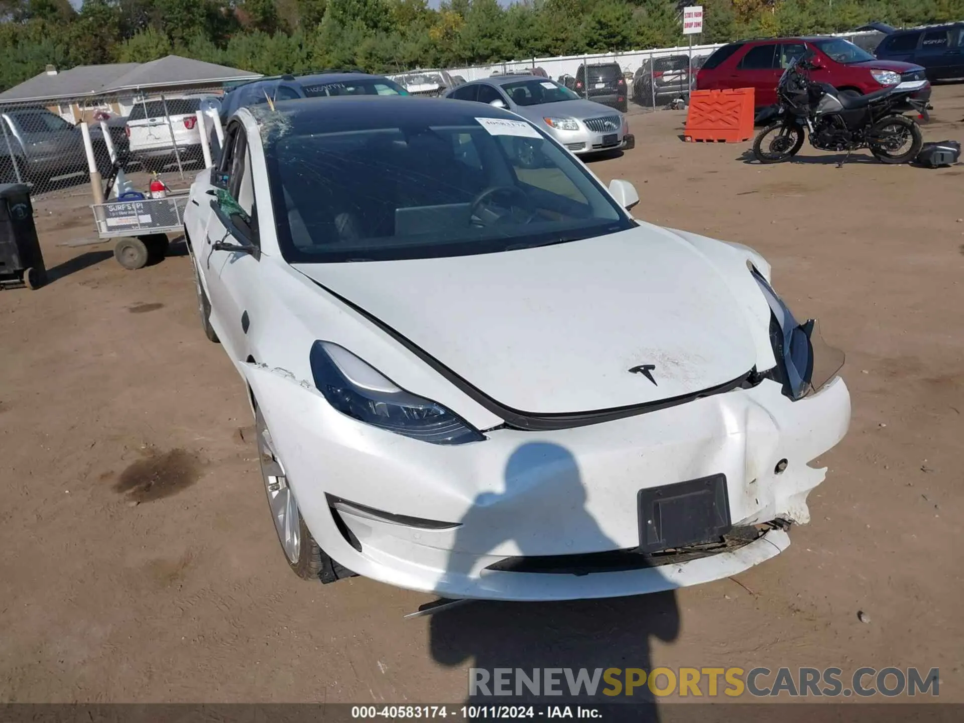 1 Photograph of a damaged car 5YJ3E1EAXNF185687 TESLA MODEL 3 2022