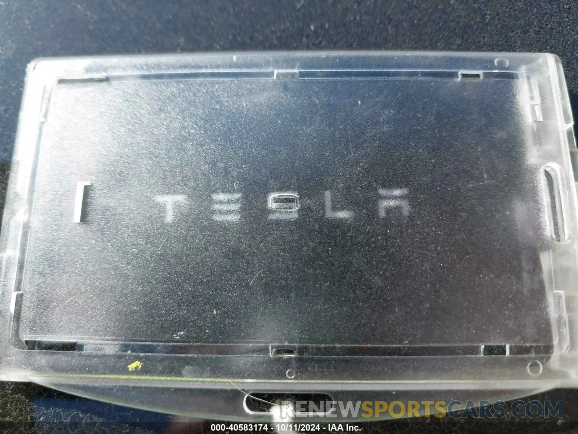 11 Photograph of a damaged car 5YJ3E1EAXNF185687 TESLA MODEL 3 2022