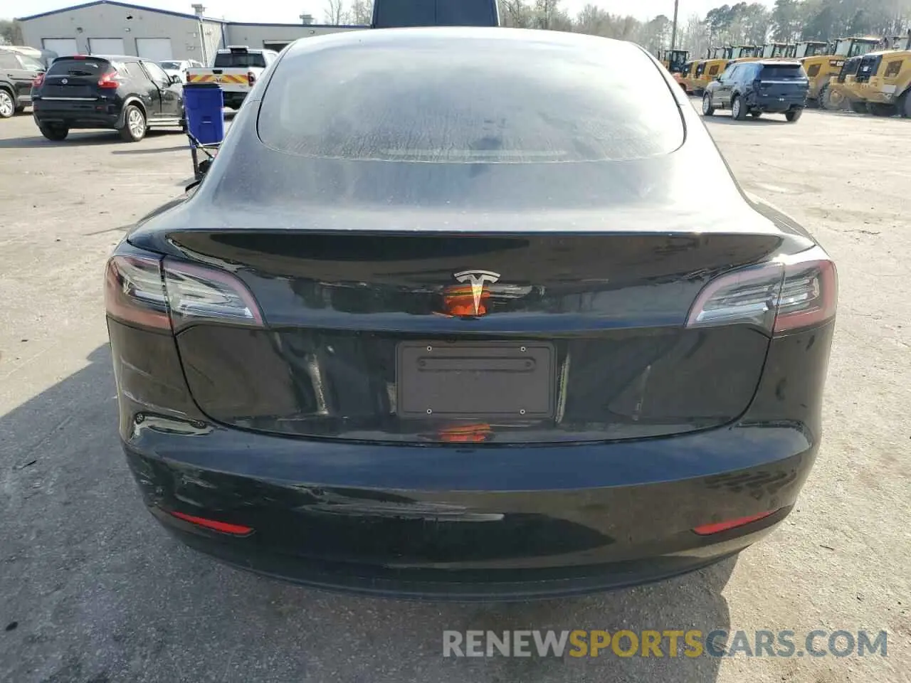 6 Photograph of a damaged car 5YJ3E1EAXNF185818 TESLA MODEL 3 2022