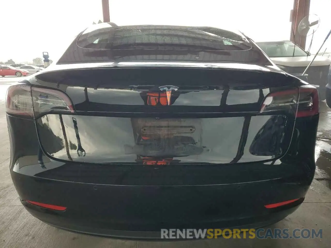 6 Photograph of a damaged car 5YJ3E1EAXNF186757 TESLA MODEL 3 2022