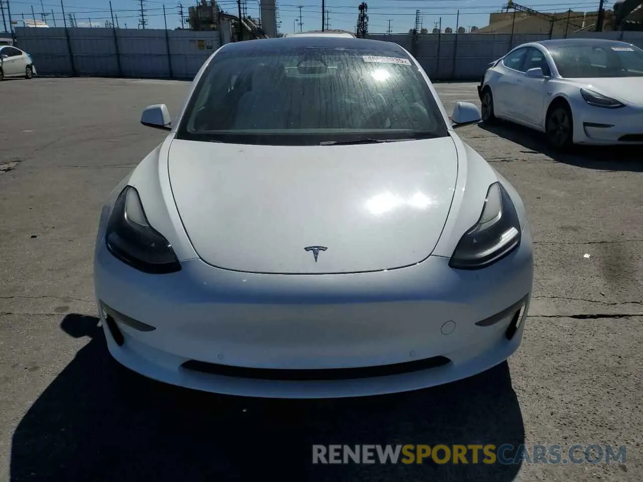 5 Photograph of a damaged car 5YJ3E1EAXNF203914 TESLA MODEL 3 2022