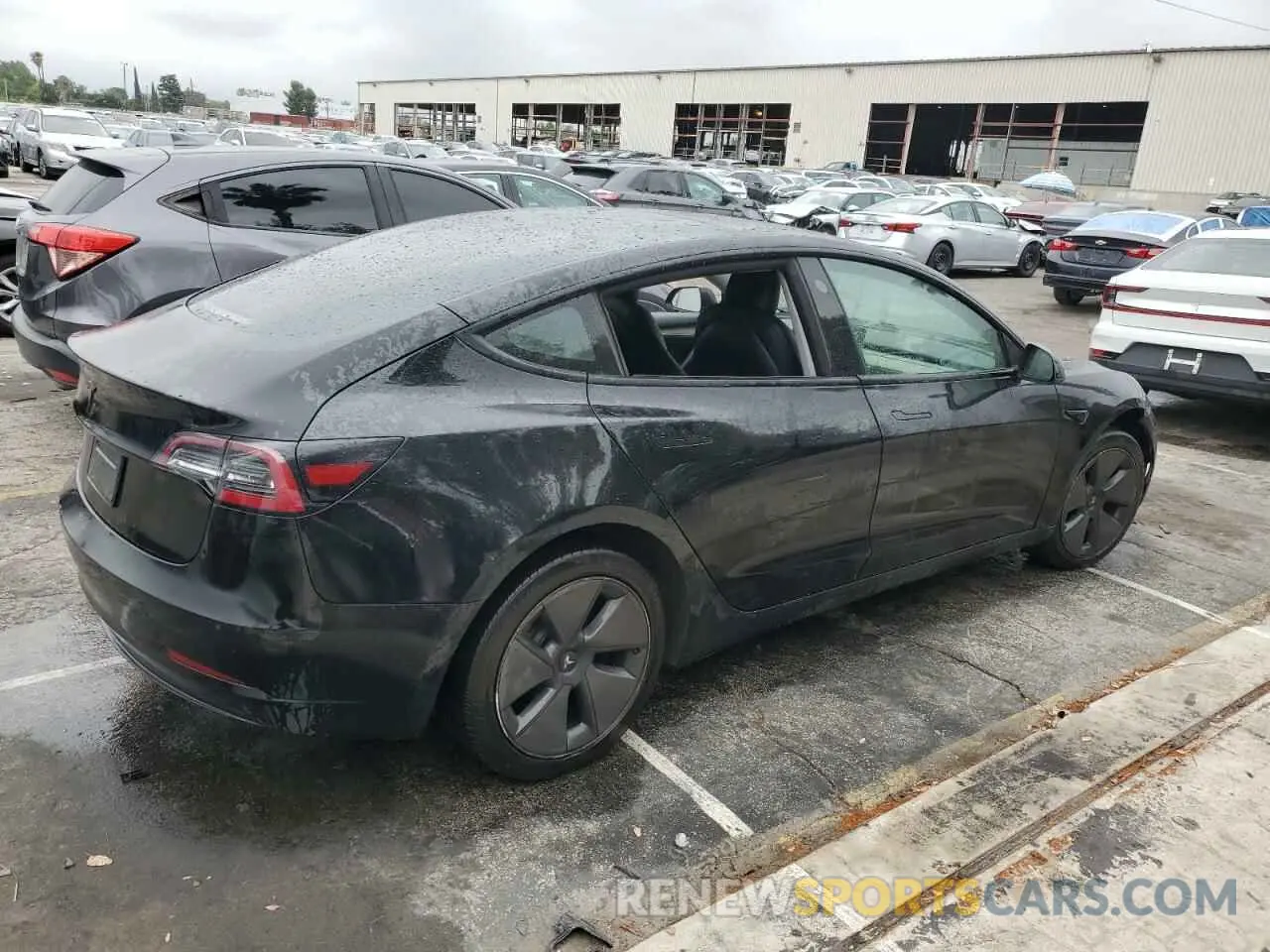 3 Photograph of a damaged car 5YJ3E1EAXNF286213 TESLA MODEL 3 2022