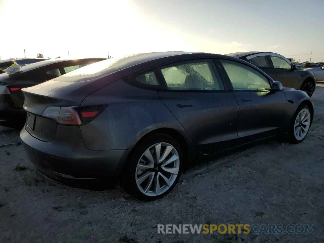 3 Photograph of a damaged car 5YJ3E1EAXNF286406 TESLA MODEL 3 2022