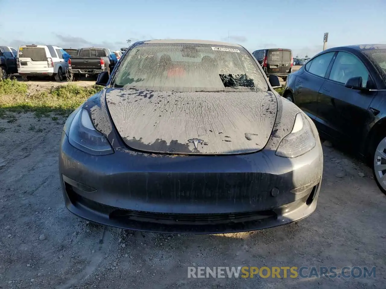 5 Photograph of a damaged car 5YJ3E1EAXNF286406 TESLA MODEL 3 2022
