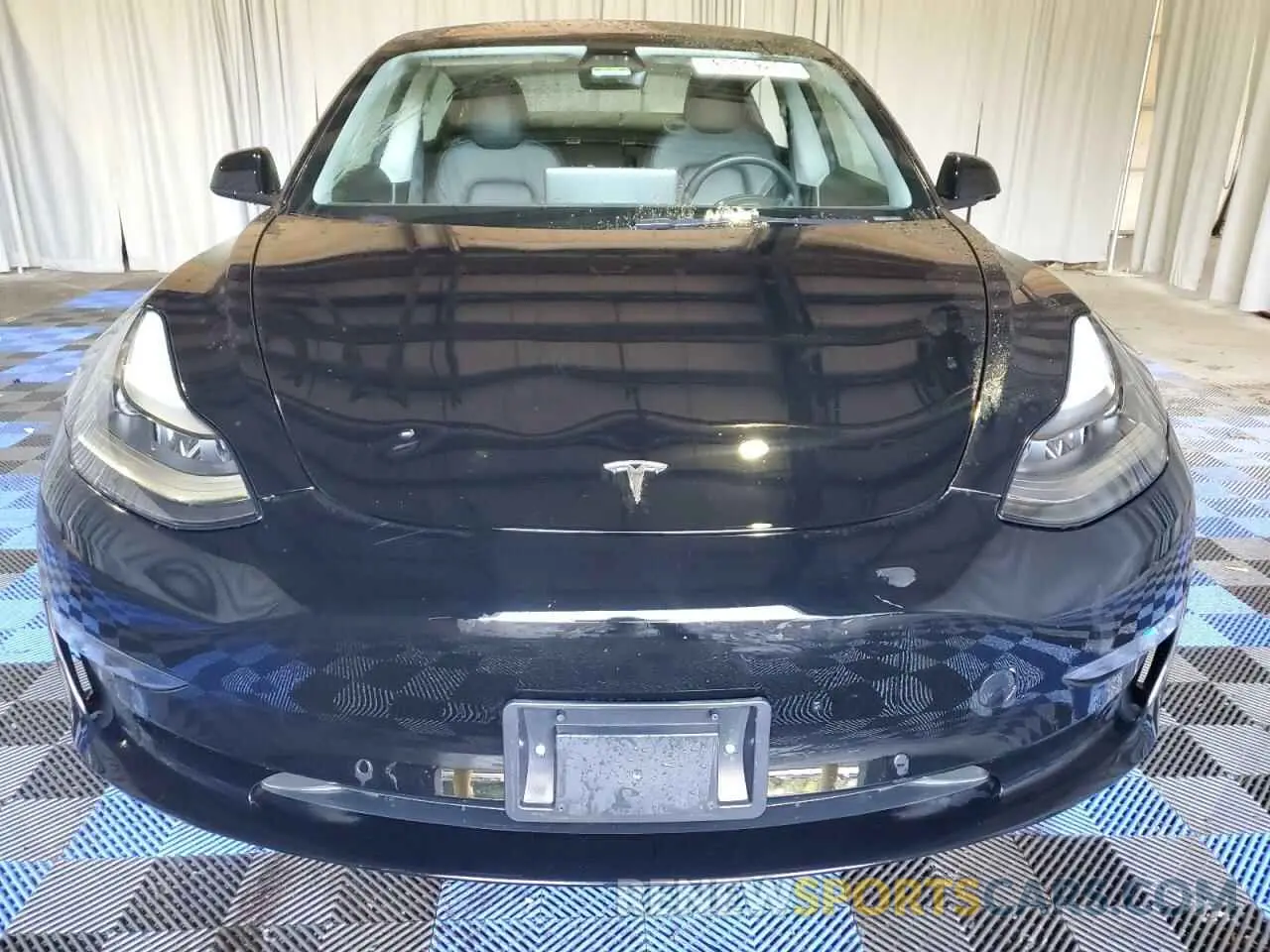 5 Photograph of a damaged car 5YJ3E1EAXNF287491 TESLA MODEL 3 2022