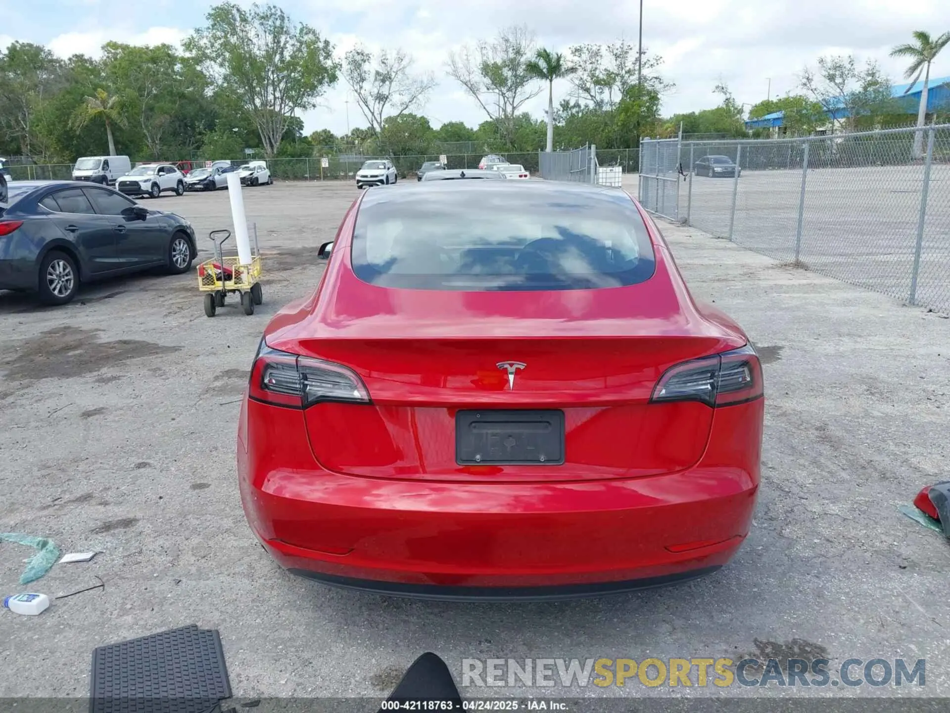 15 Photograph of a damaged car 5YJ3E1EAXNF288351 TESLA MODEL 3 2022