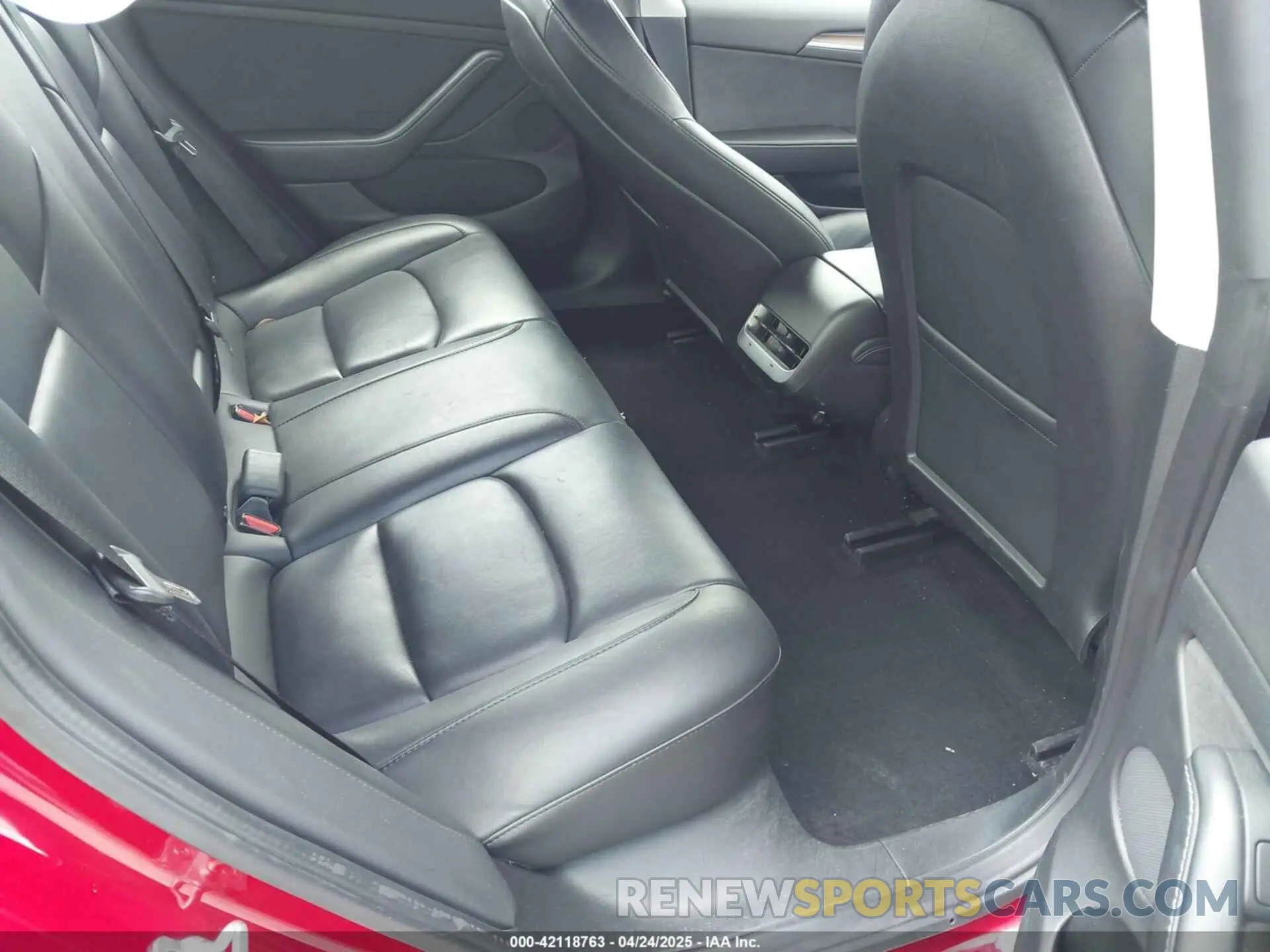 8 Photograph of a damaged car 5YJ3E1EAXNF288351 TESLA MODEL 3 2022