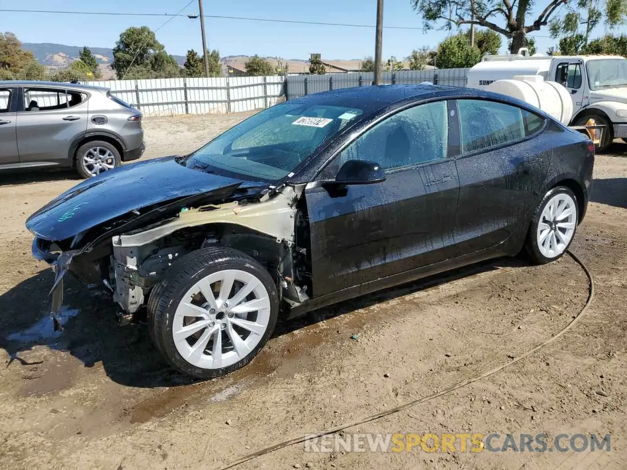 1 Photograph of a damaged car 5YJ3E1EAXNF288530 TESLA MODEL 3 2022