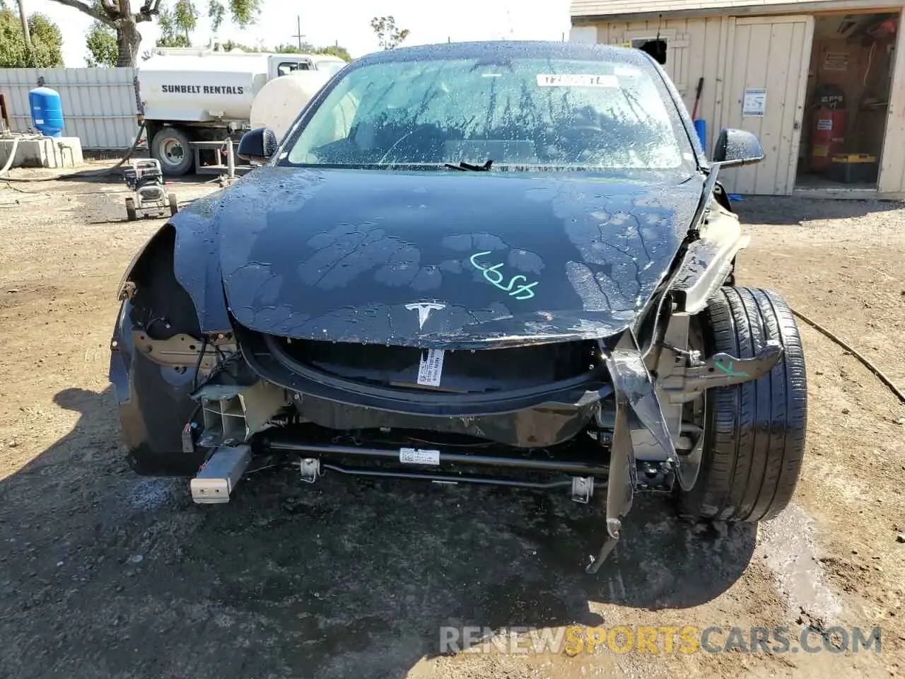 5 Photograph of a damaged car 5YJ3E1EAXNF288530 TESLA MODEL 3 2022