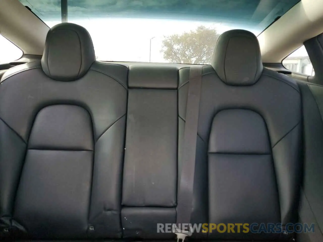 10 Photograph of a damaged car 5YJ3E1EAXNF289709 TESLA MODEL 3 2022