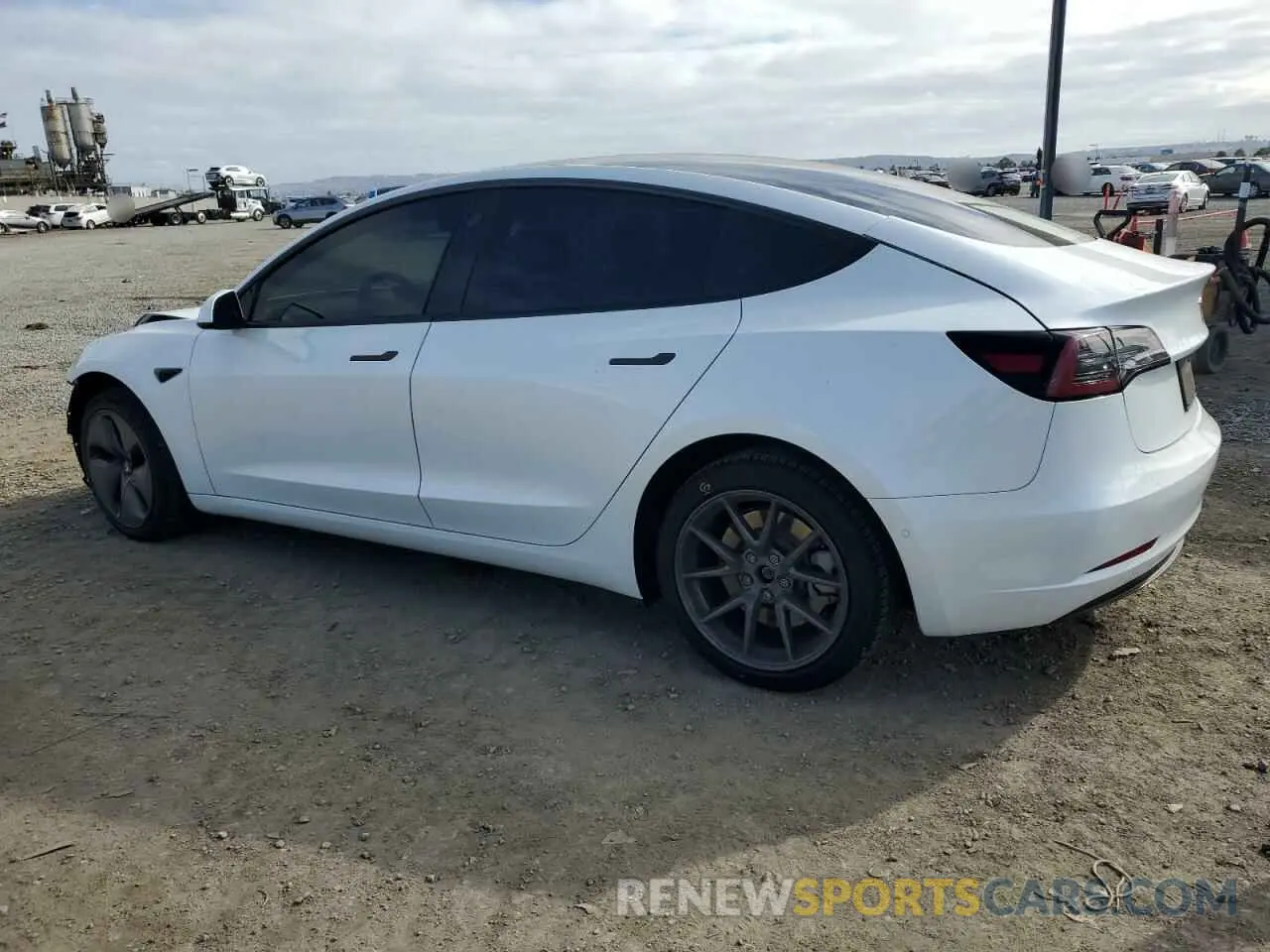 2 Photograph of a damaged car 5YJ3E1EAXNF289709 TESLA MODEL 3 2022