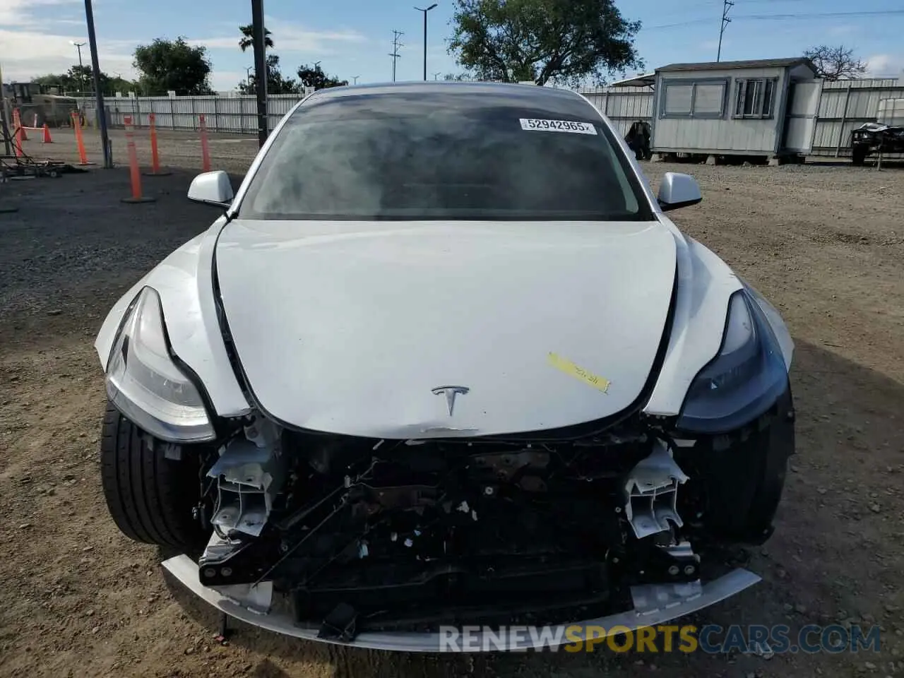 5 Photograph of a damaged car 5YJ3E1EAXNF289709 TESLA MODEL 3 2022