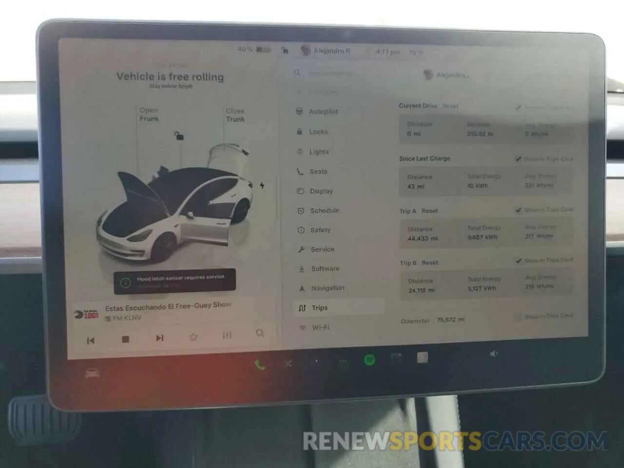 9 Photograph of a damaged car 5YJ3E1EAXNF289709 TESLA MODEL 3 2022