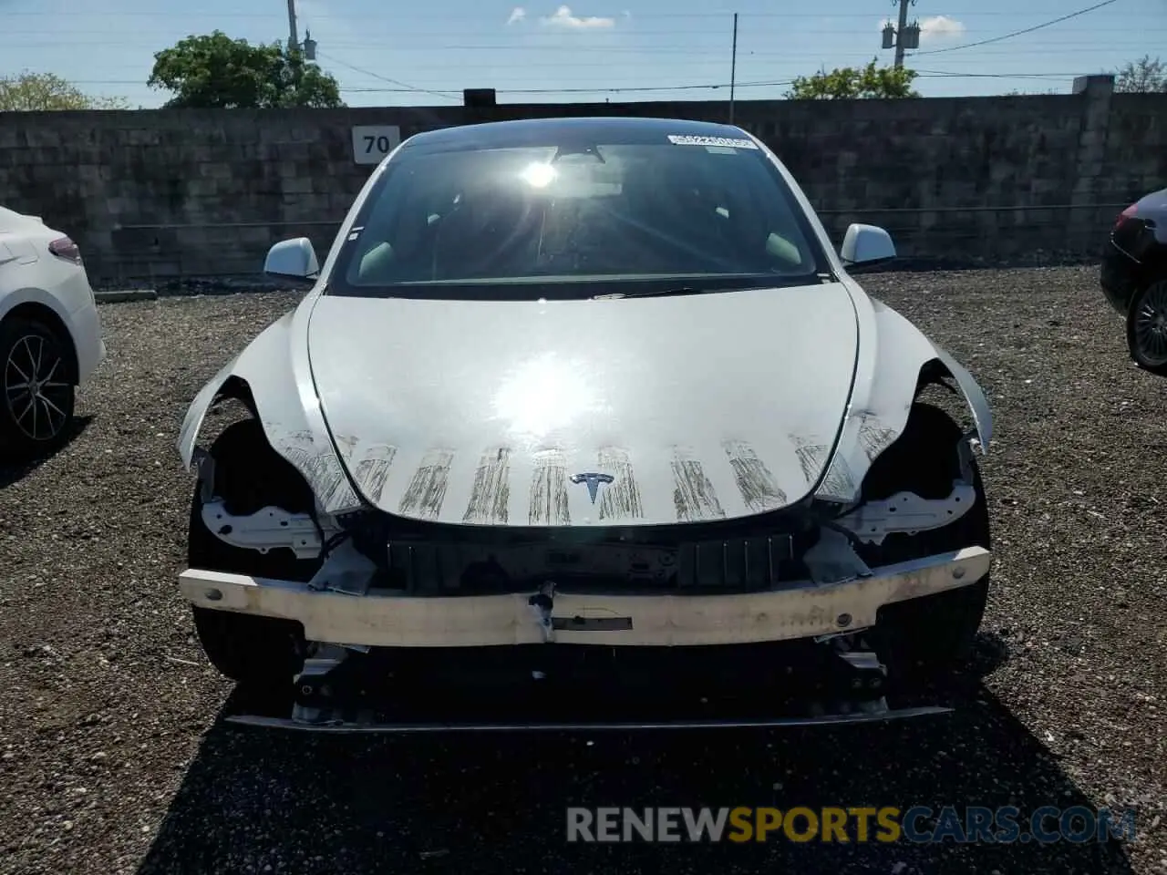 5 Photograph of a damaged car 5YJ3E1EAXNF290276 TESLA MODEL 3 2022