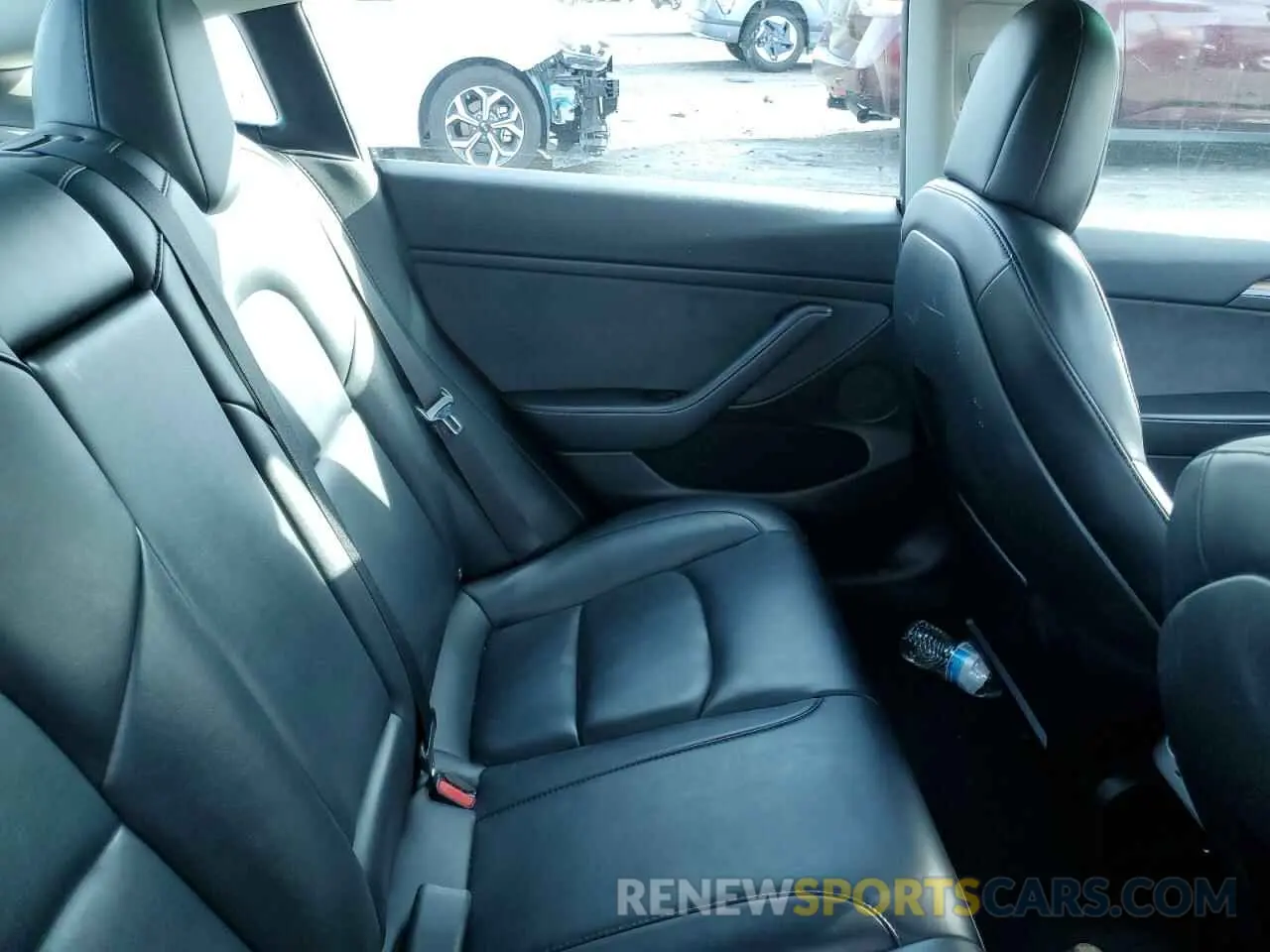 10 Photograph of a damaged car 5YJ3E1EAXNF290519 TESLA MODEL 3 2022
