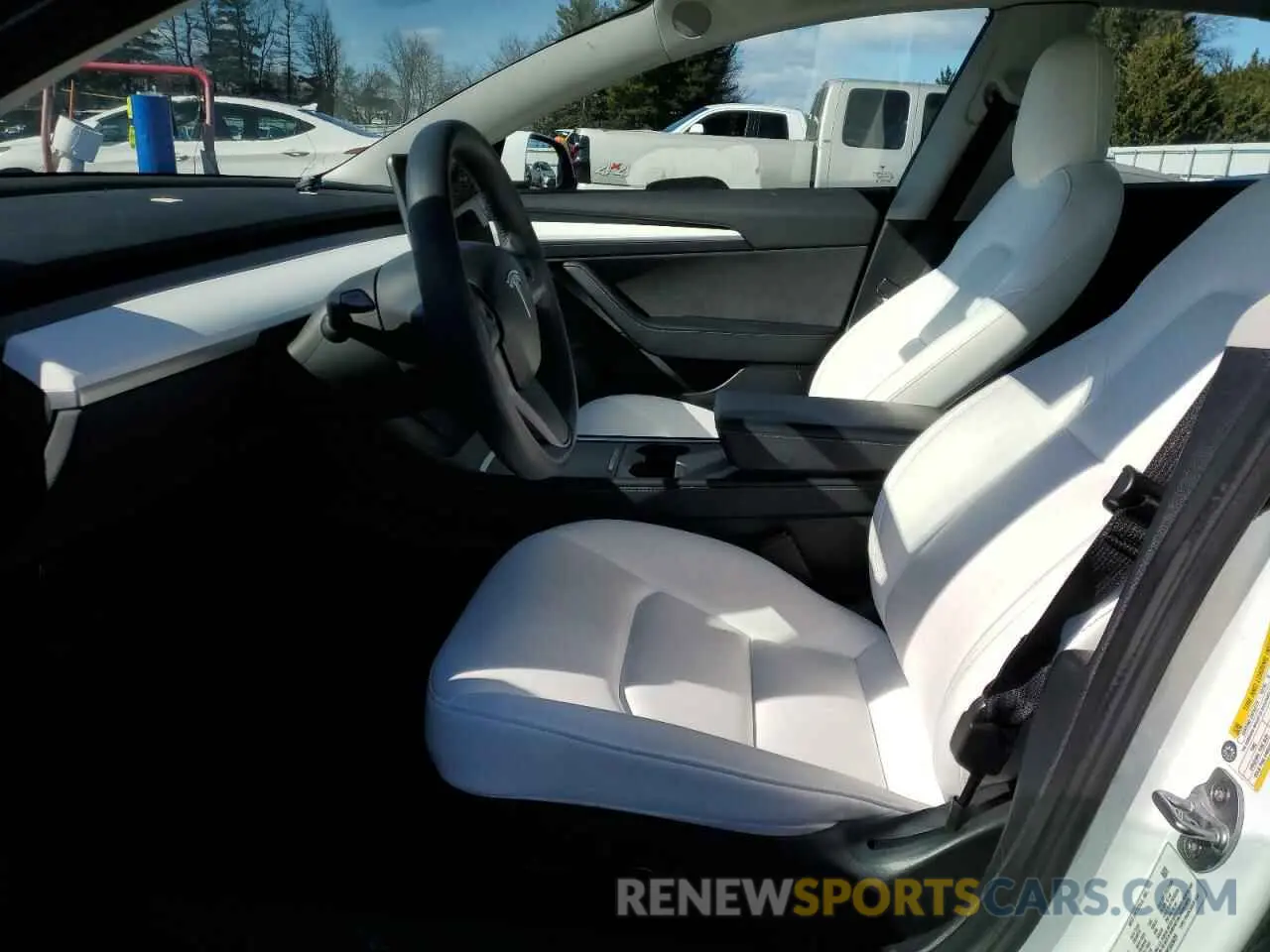 7 Photograph of a damaged car 5YJ3E1EAXNF303639 TESLA MODEL 3 2022
